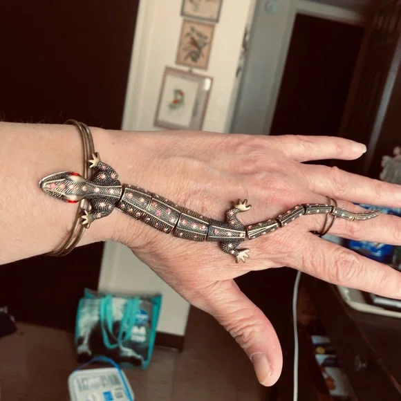 Articulating Bracelet Ring Aurora Borealis Crystals MCM Brass RARE Designer Vtg - Picture 14 of 16